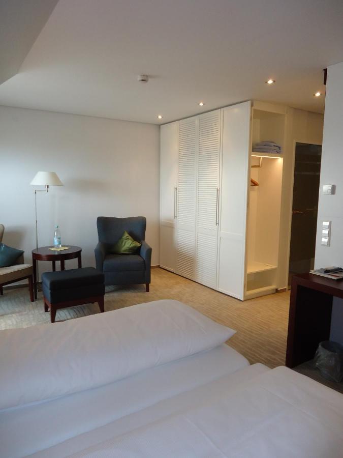 Akzent Hotel Loewen Langenargen Rum bild